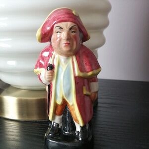 Vintage Artone of England Beadle Pirate Barrister Figurine